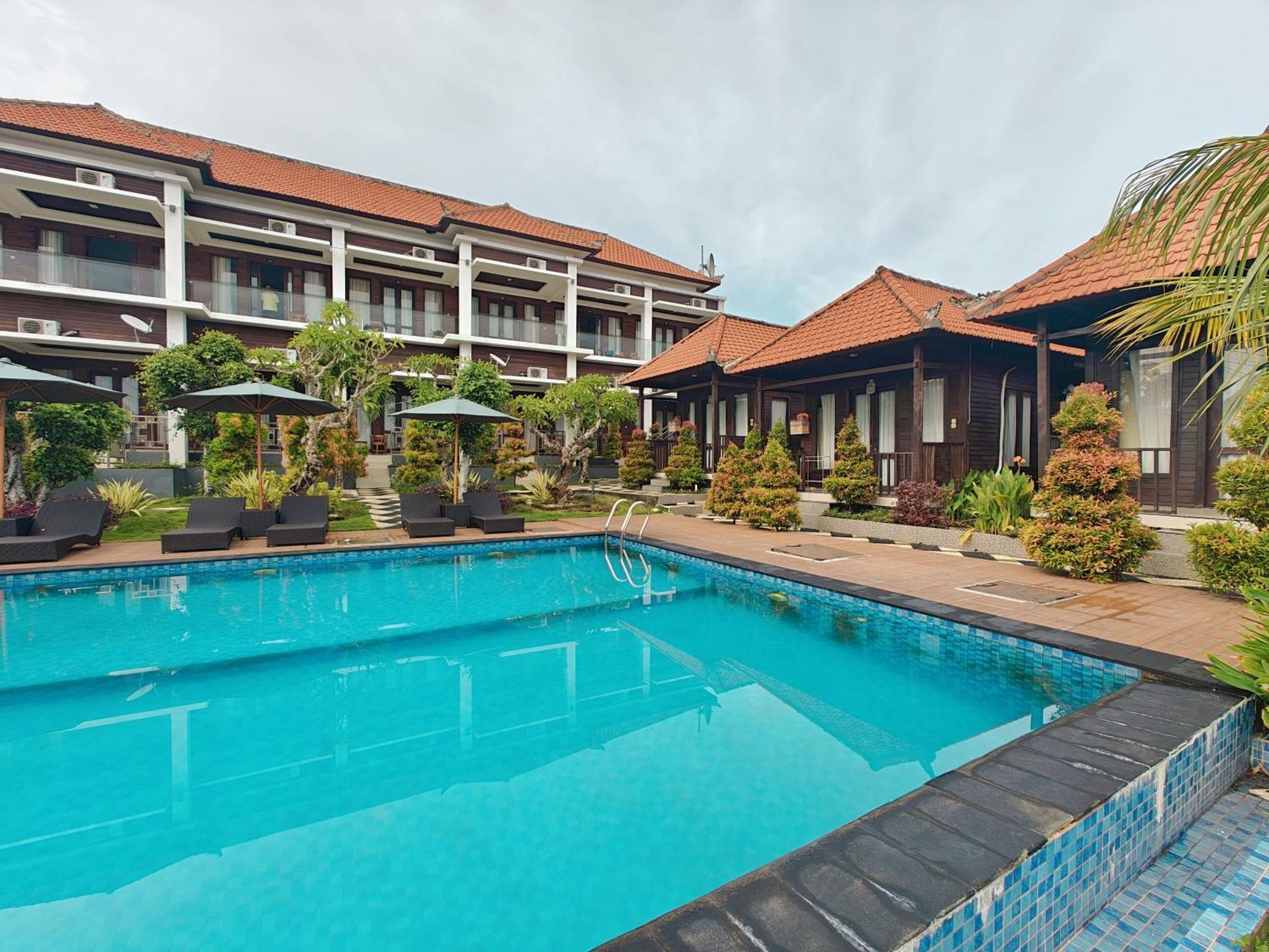 Nusa Sedayu Hotel By Ocean View Batununggul 외부 사진