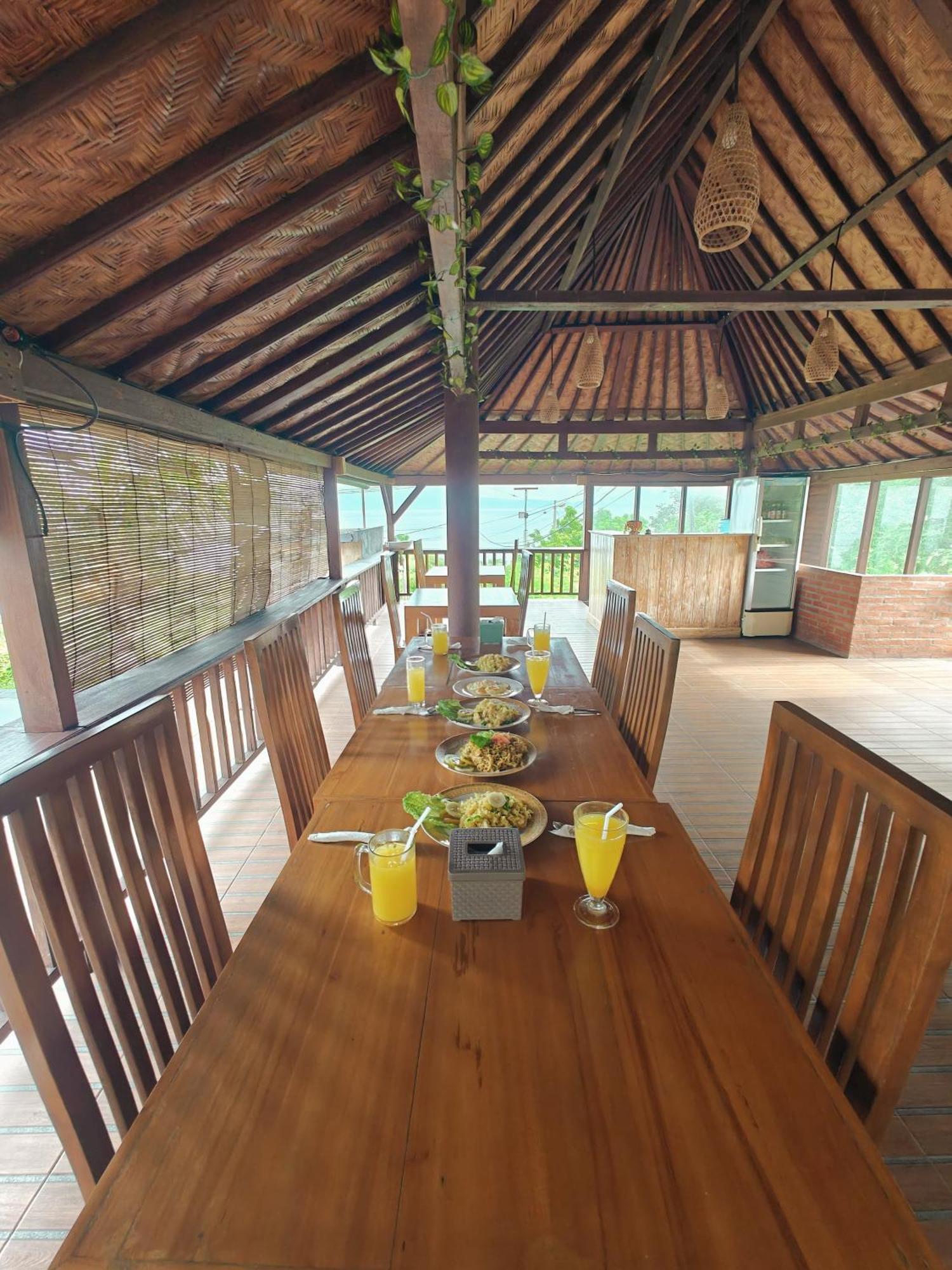 Nusa Sedayu Hotel By Ocean View Batununggul 외부 사진