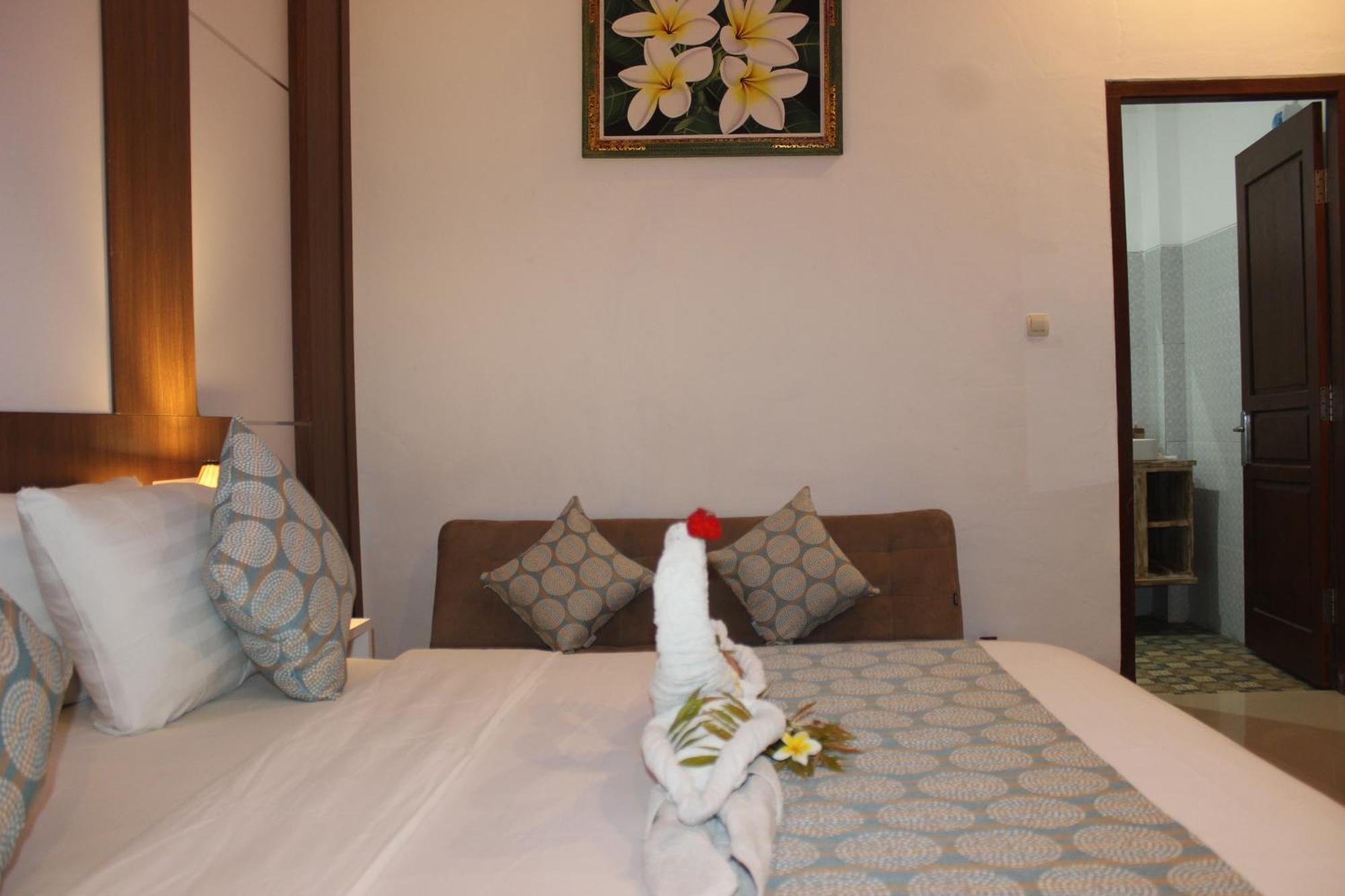 Nusa Sedayu Hotel By Ocean View Batununggul 외부 사진