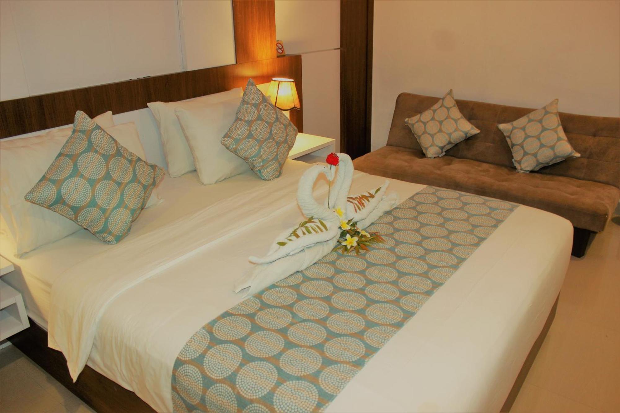Nusa Sedayu Hotel By Ocean View Batununggul 외부 사진