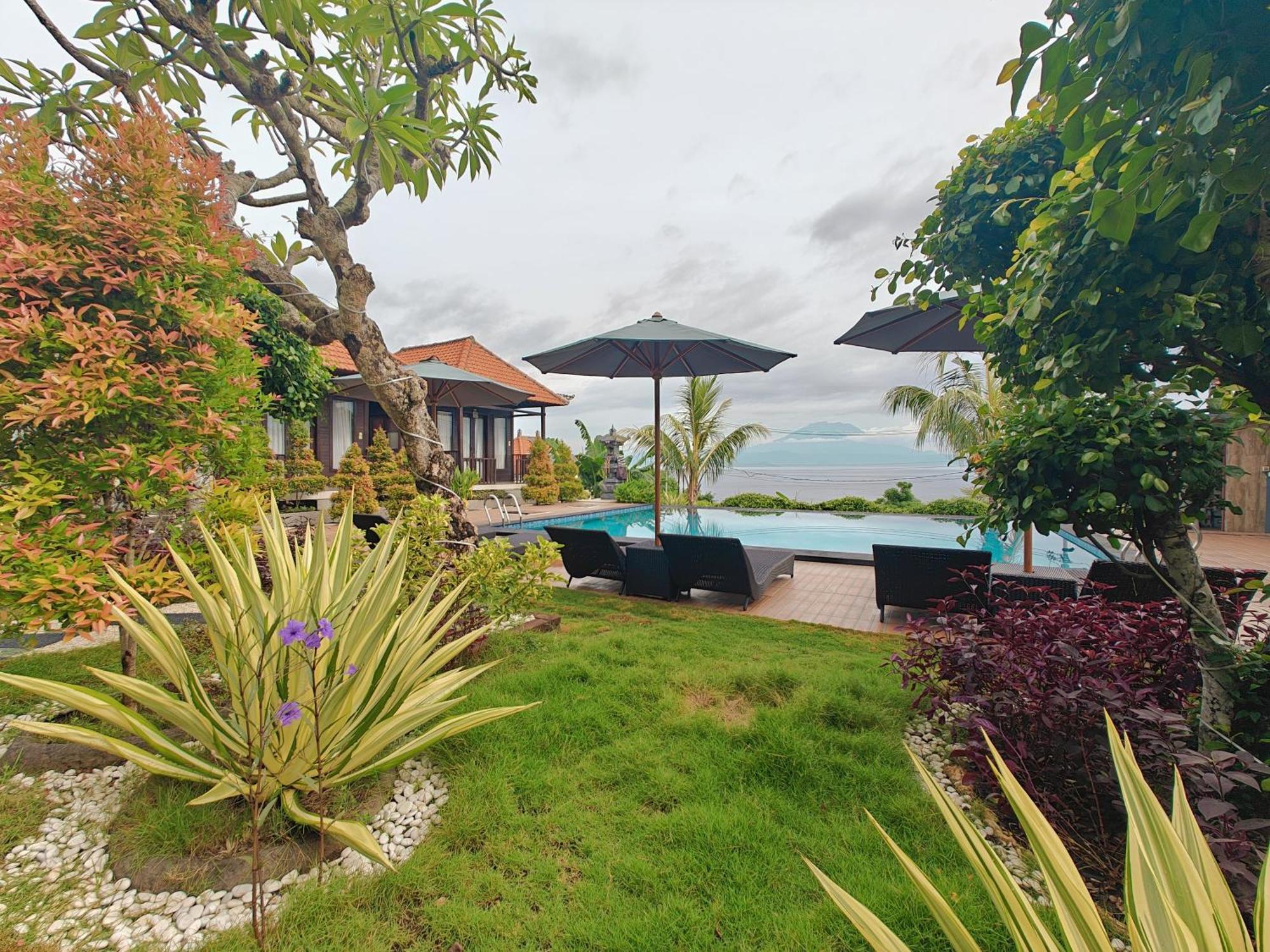 Nusa Sedayu Hotel By Ocean View Batununggul 외부 사진